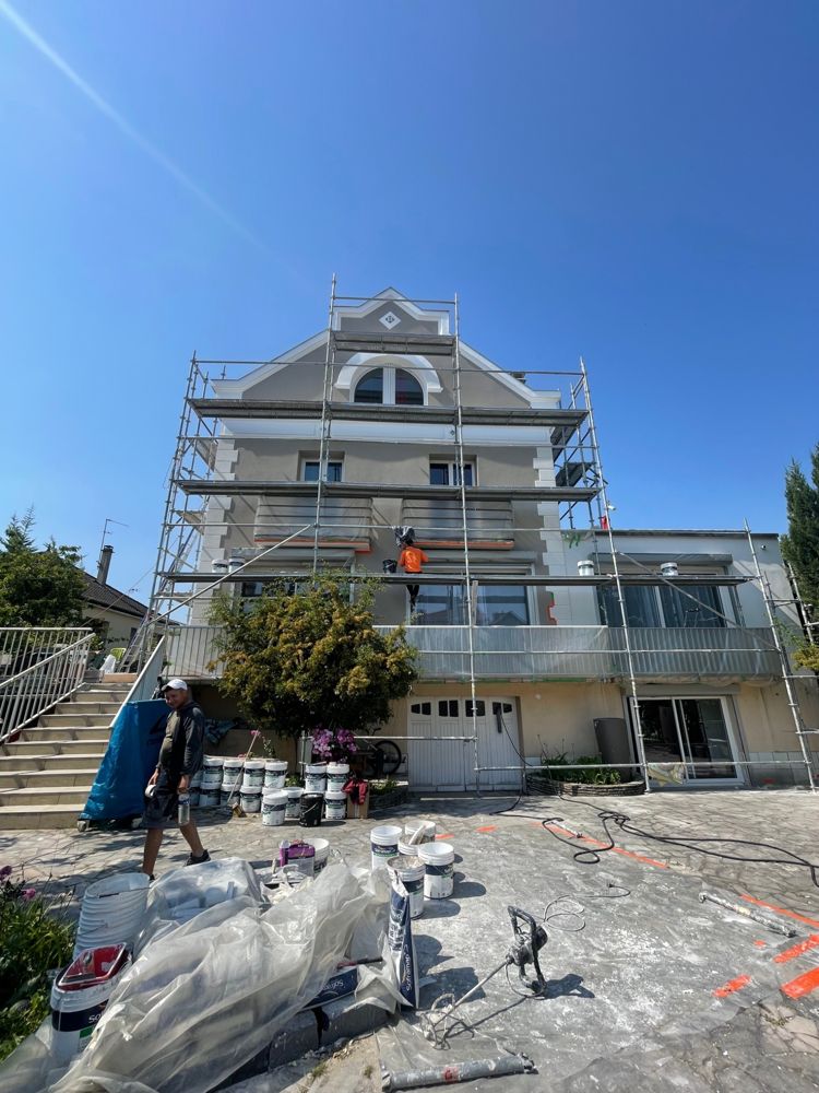 Après travaux Façade grise - rénovation complète